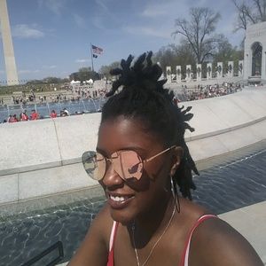 Meet your Posher, Kristen